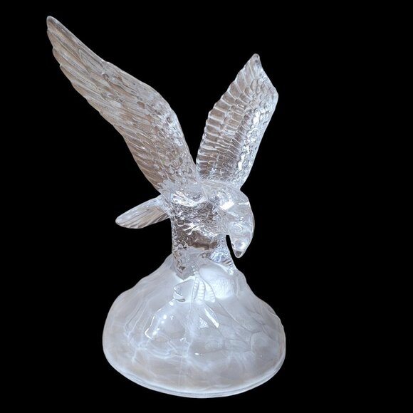 Eagle Art Glass Statue Figure on Frosted Rock Open Wings Patriotic Paperweight - Picture 11 of 11